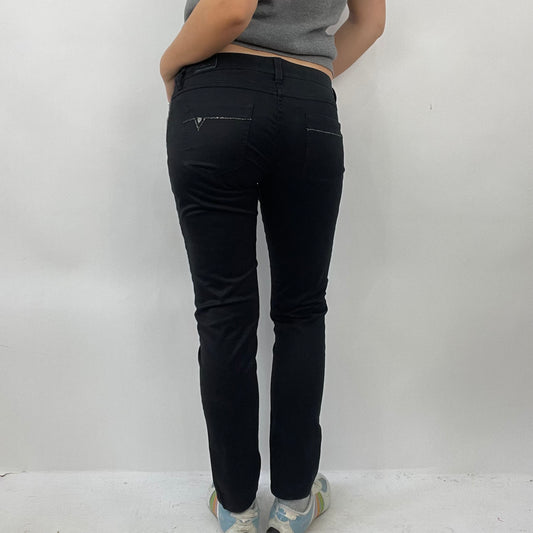 💚 QUIET LUXURY DROP | small black guess jeans