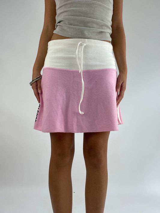 BEST PICKS | small pink mini skirt with white waistband detail