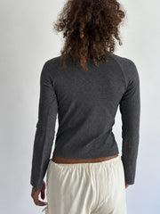 💻‼️ | small dark grey long sleeve top with zip details