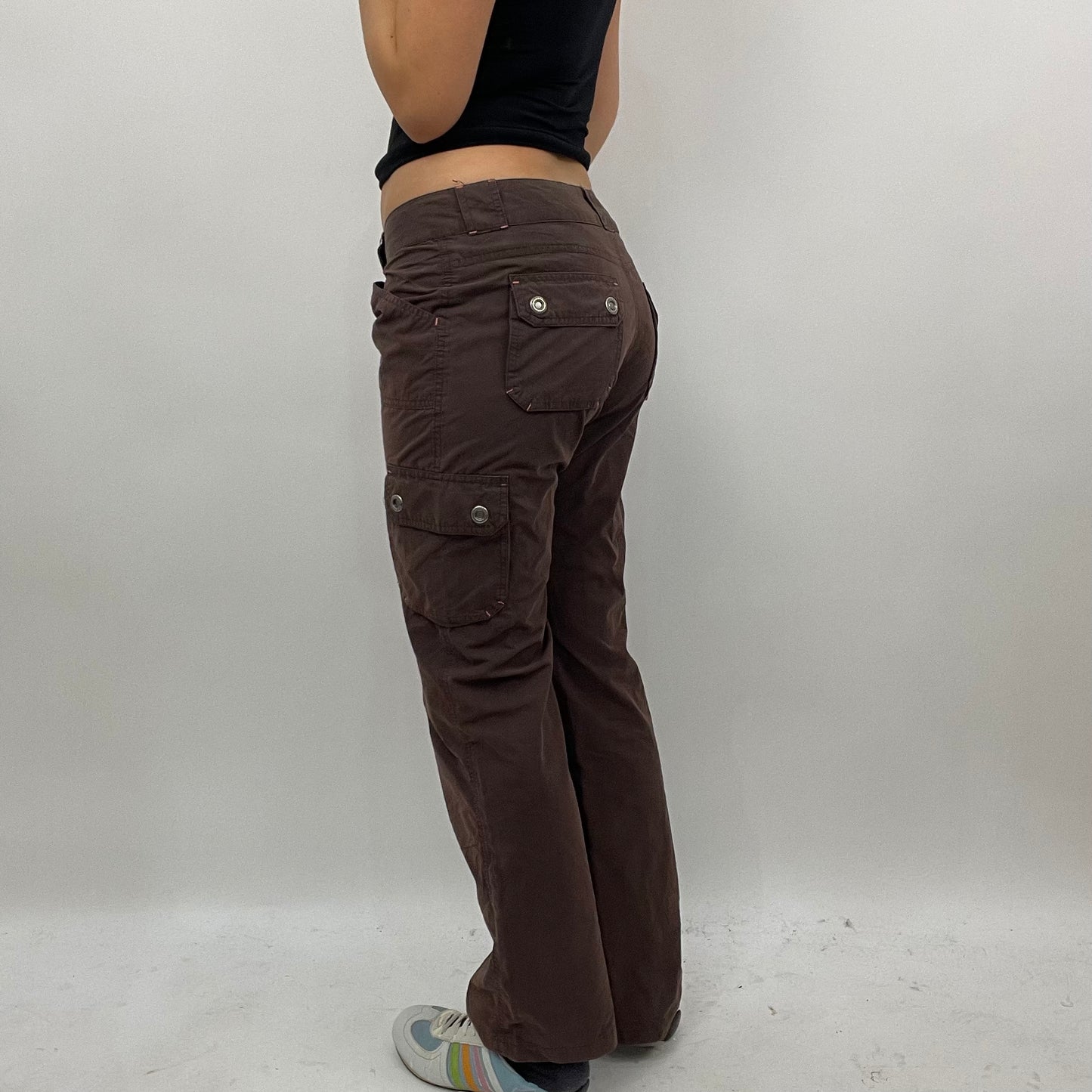 BEST PICKS | medium brown cargo trousers with floral print