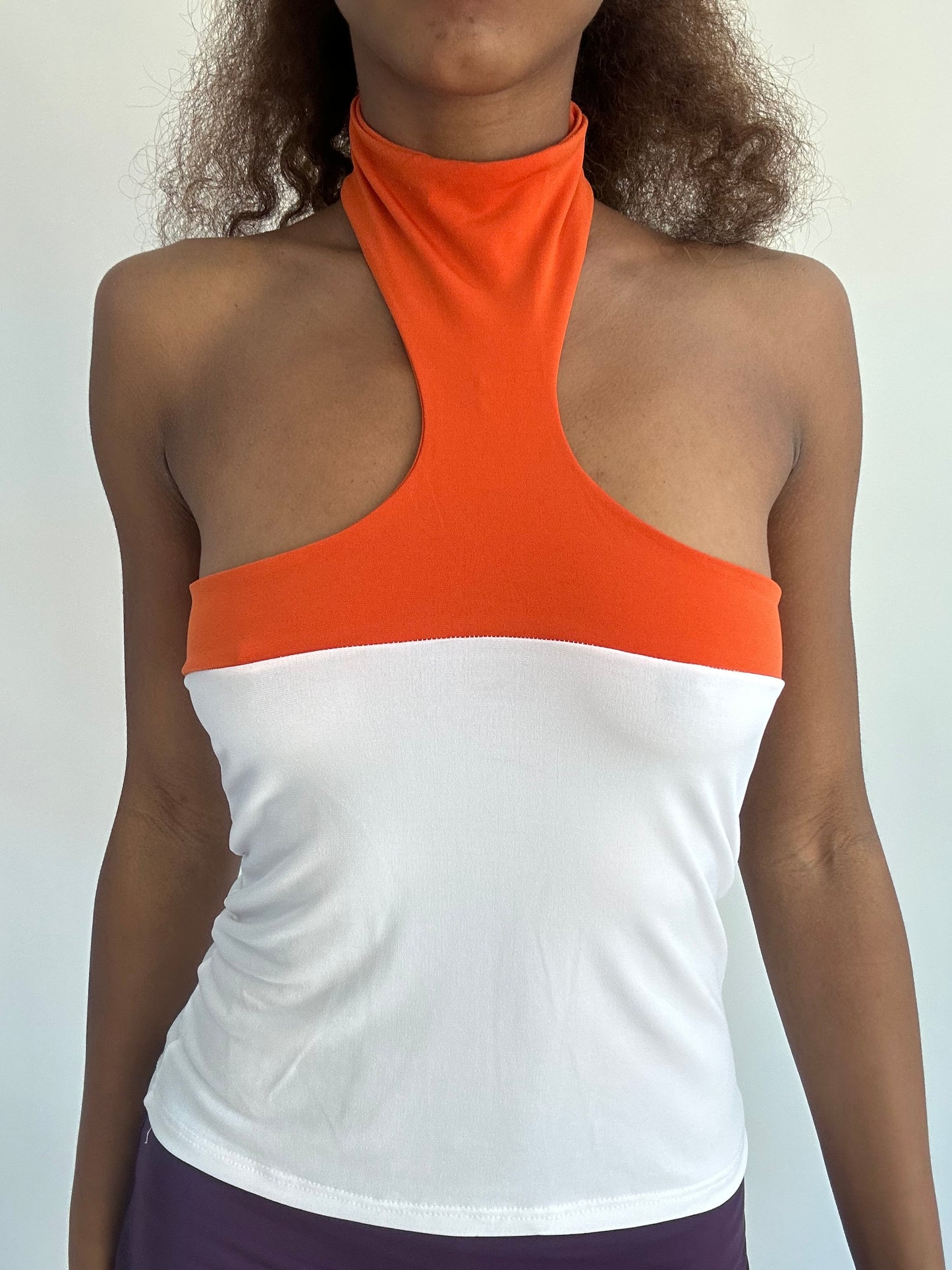 💻‼️ | small white and orange high neck top  white panel detail