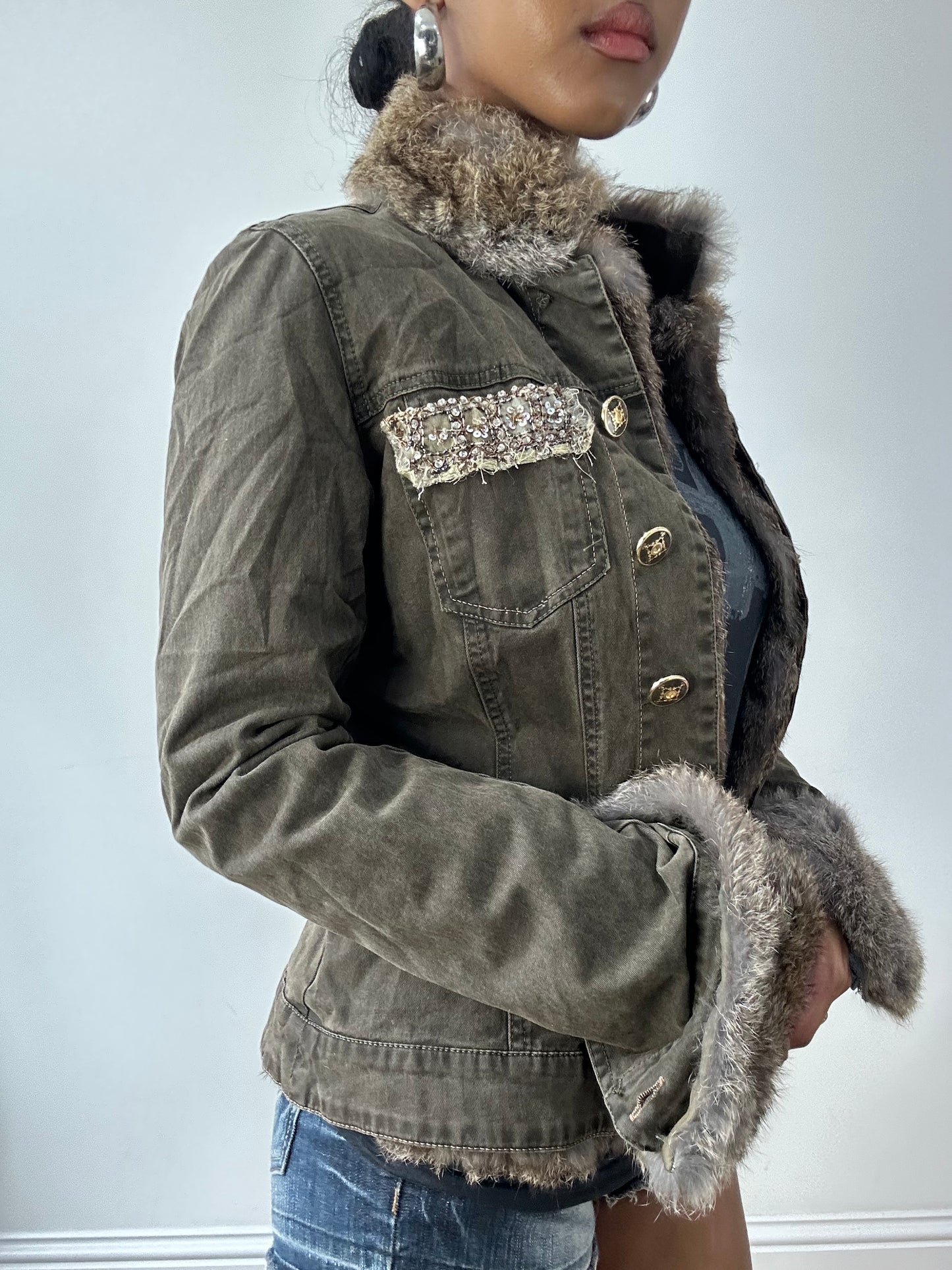 BEST PICKS | small khaki denim jacket with faux fur lining