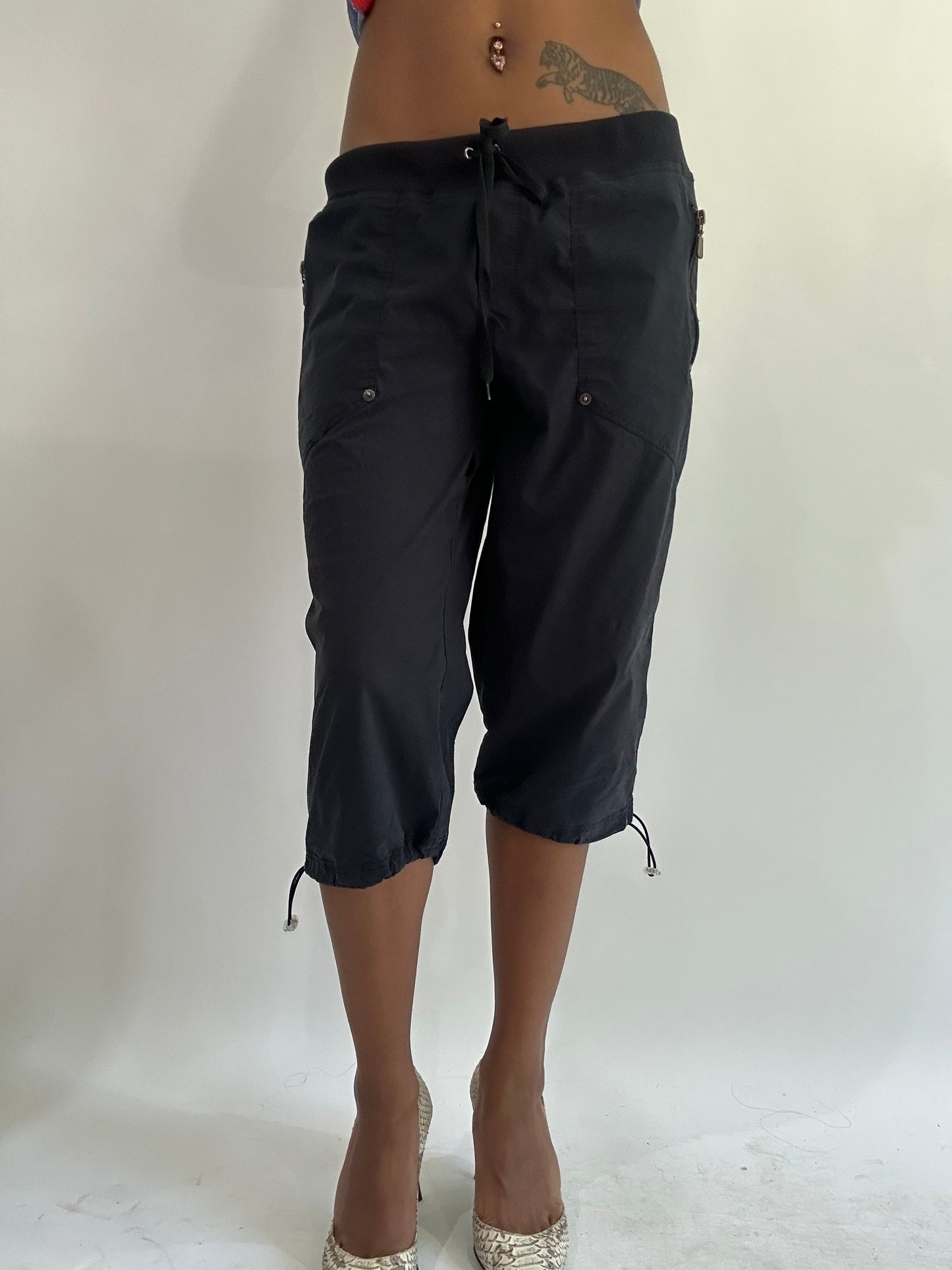 wag drop | medium black cropped cargo style trousers