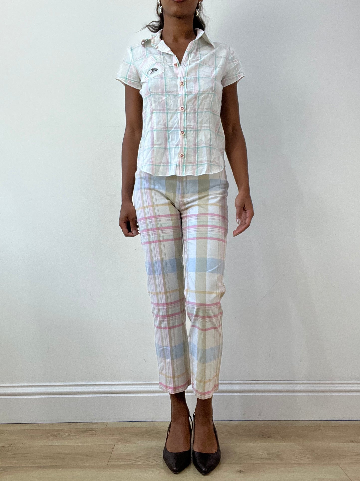 BEST PICKS | small white o’neill shirt with plaid print