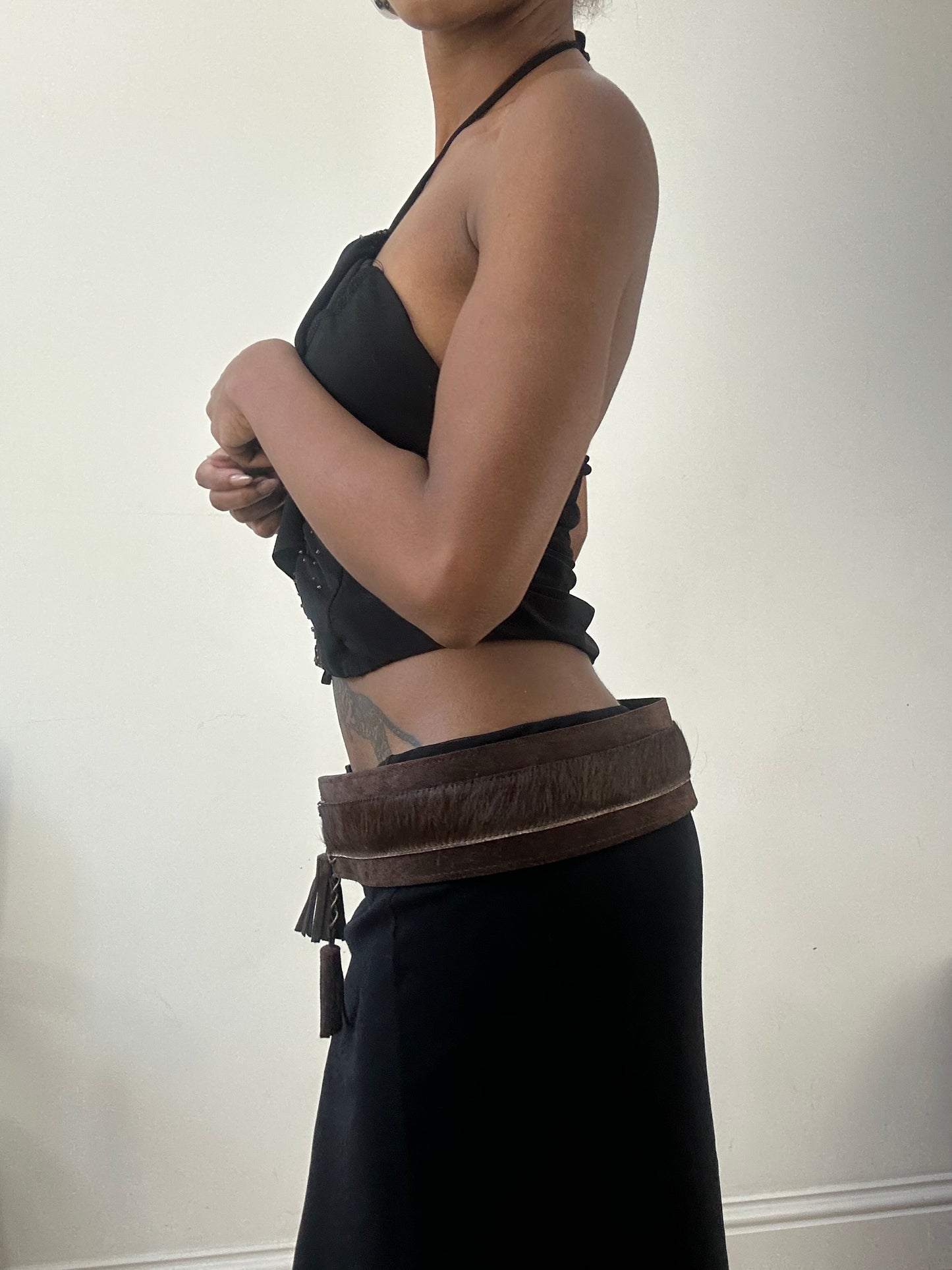 AUTUMN EDIT | brown faux fur belt with chain and tassel closure detail