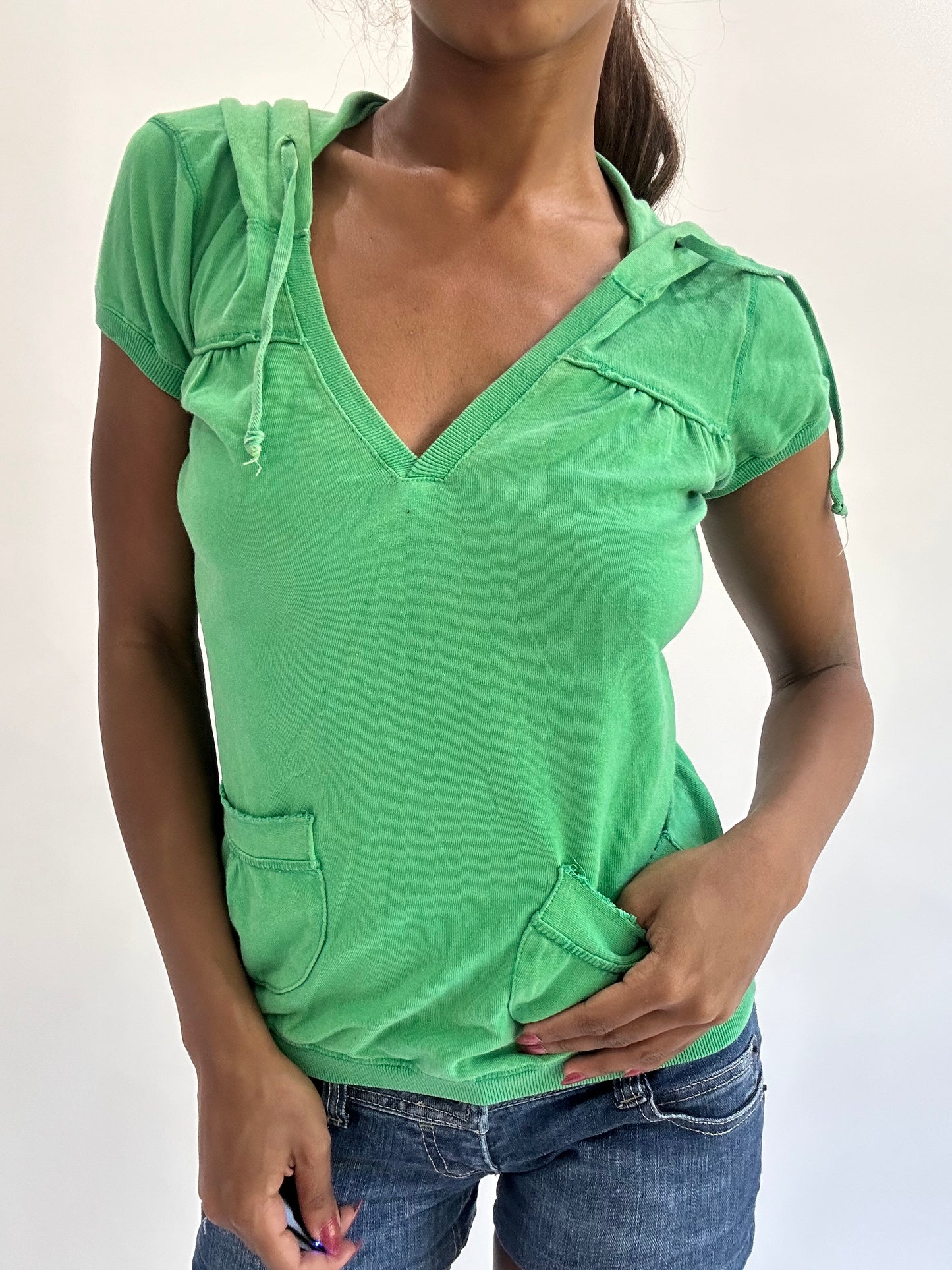 colourmaxxing drop | small green short sleeve hooded top