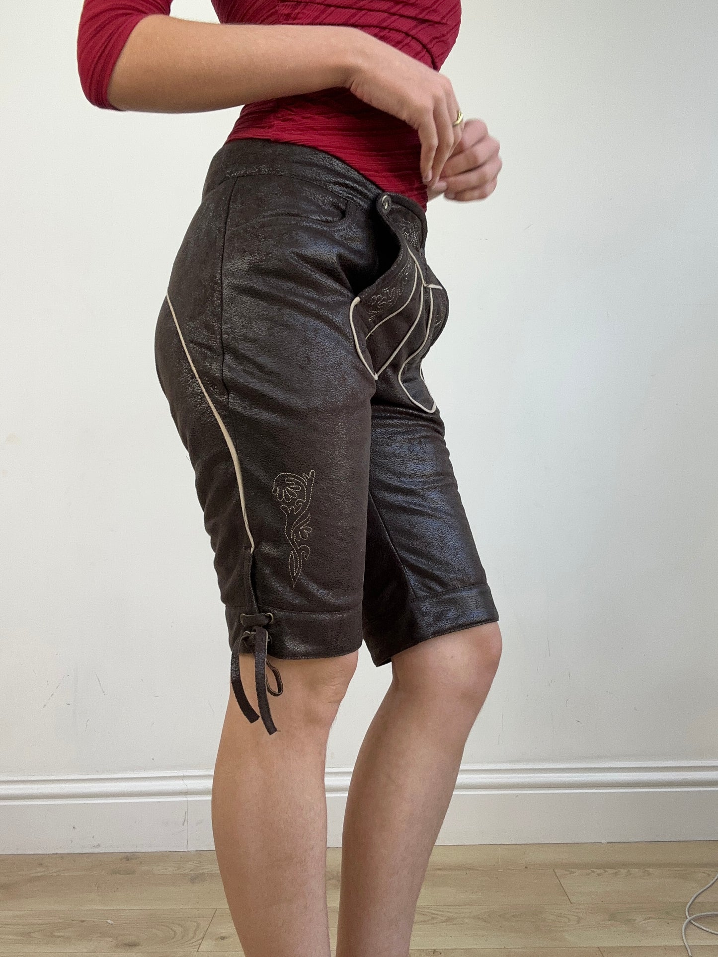 vintage edit twenty | medium brown faux suede cowboy style shorts
