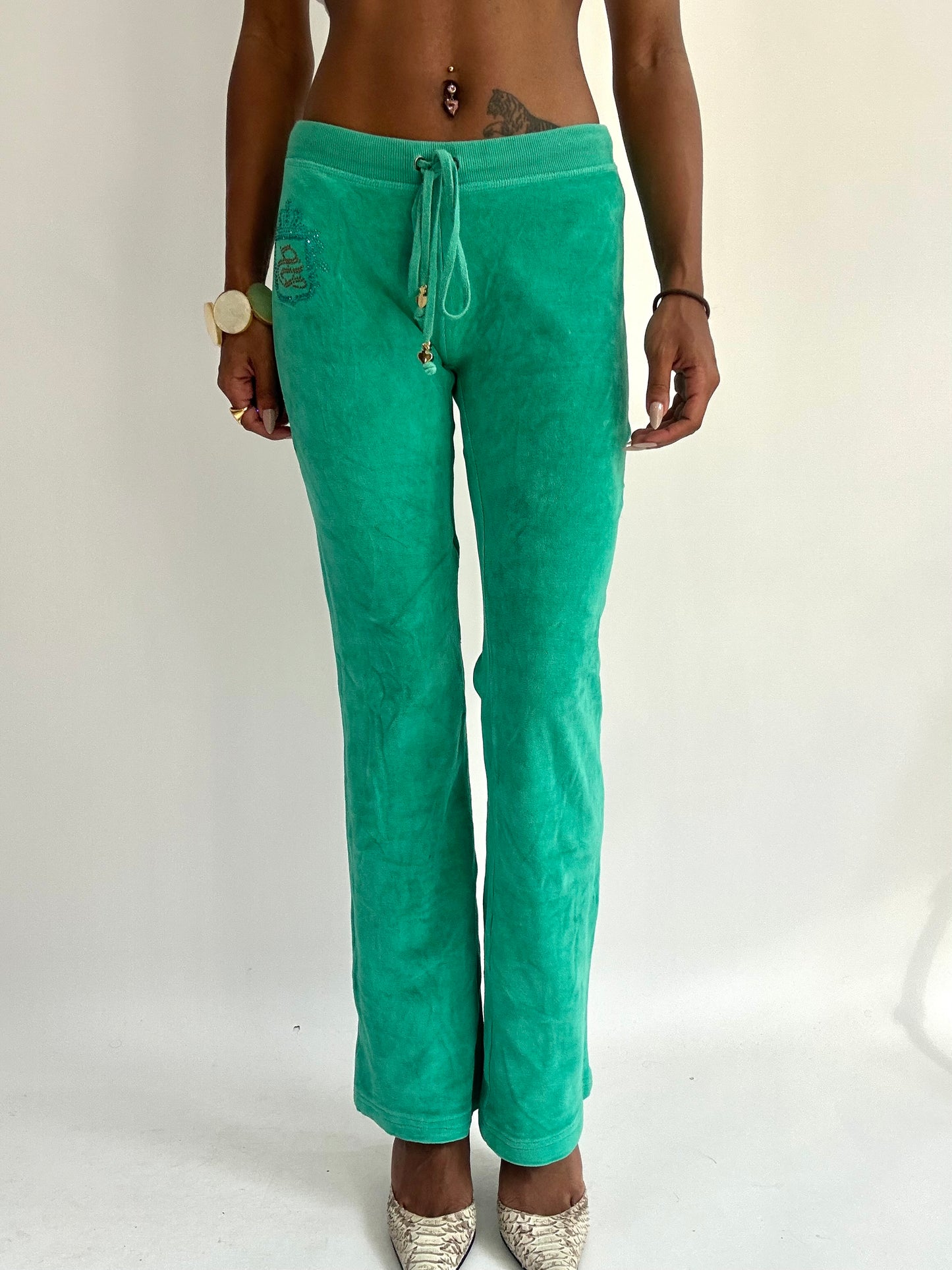 summermaxxing drop | small green velour sweatpants
