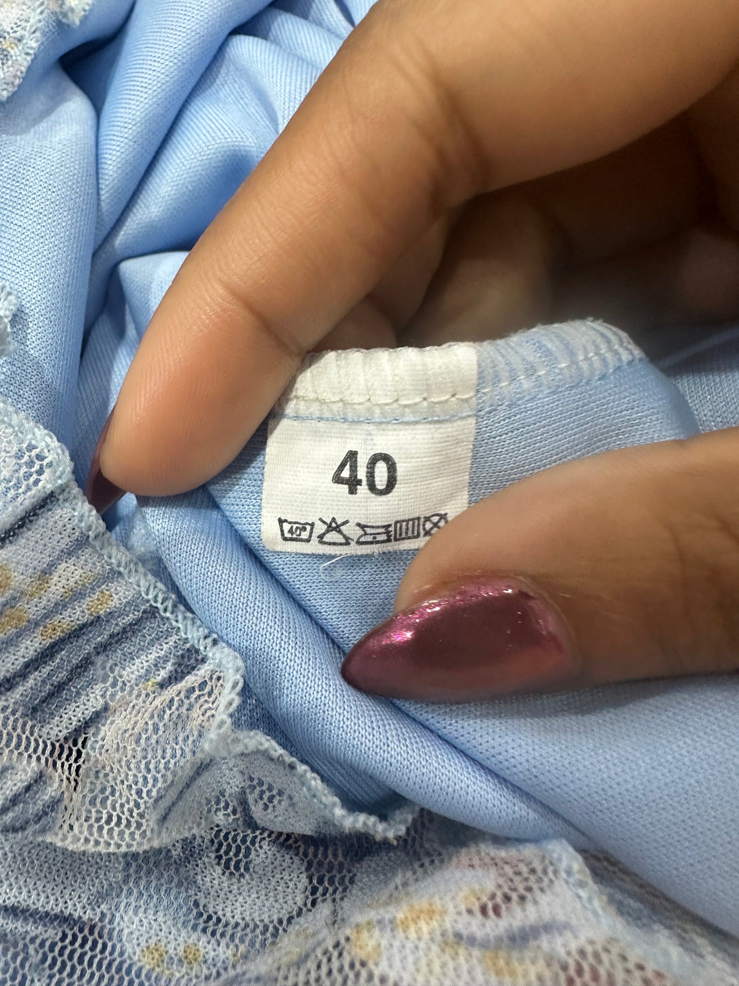 vintage edit thirty-four | small light blue midi dress with floral print