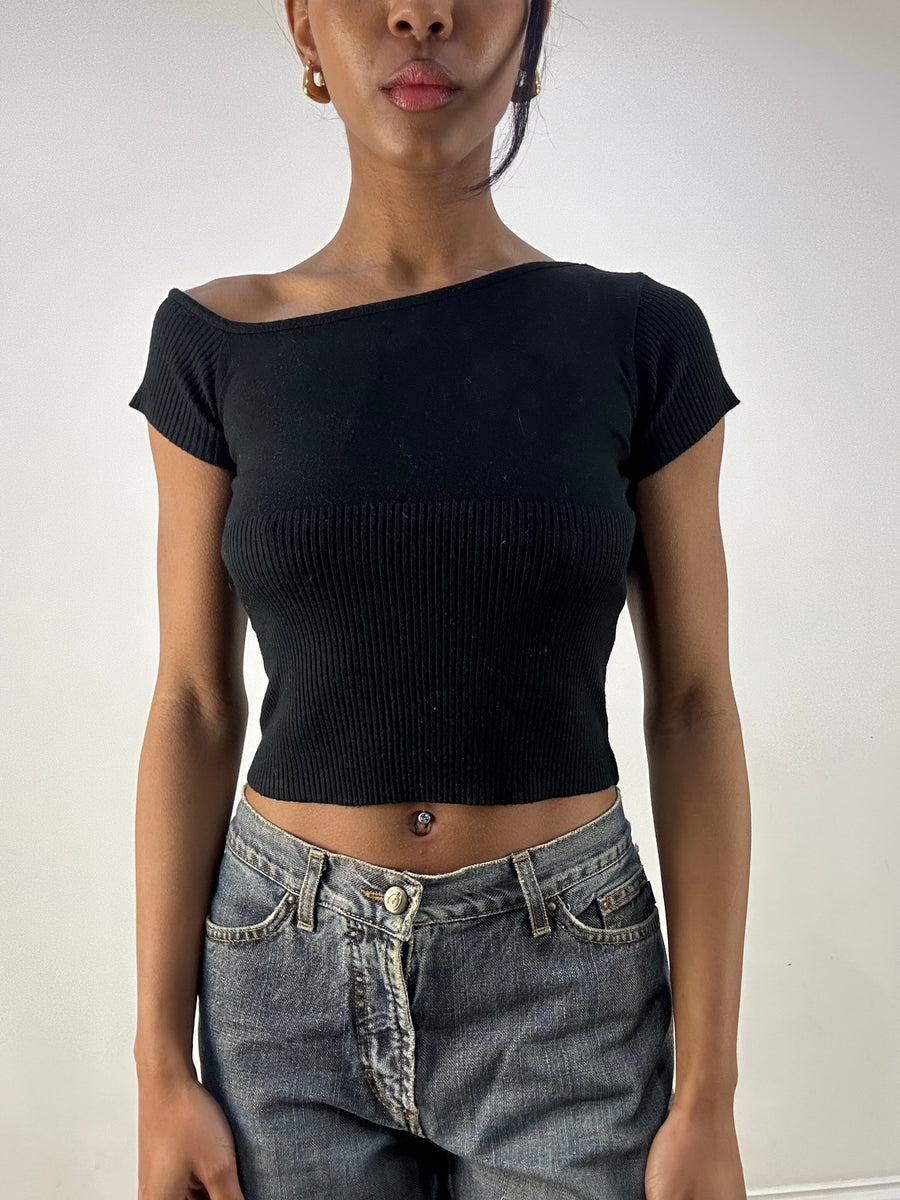 MOB WIFE DROP | Größe: S · Farbe: Schwarz · Material: Strick · Artikel: T-Shirt · Details: asymmetrisch + Ärmel