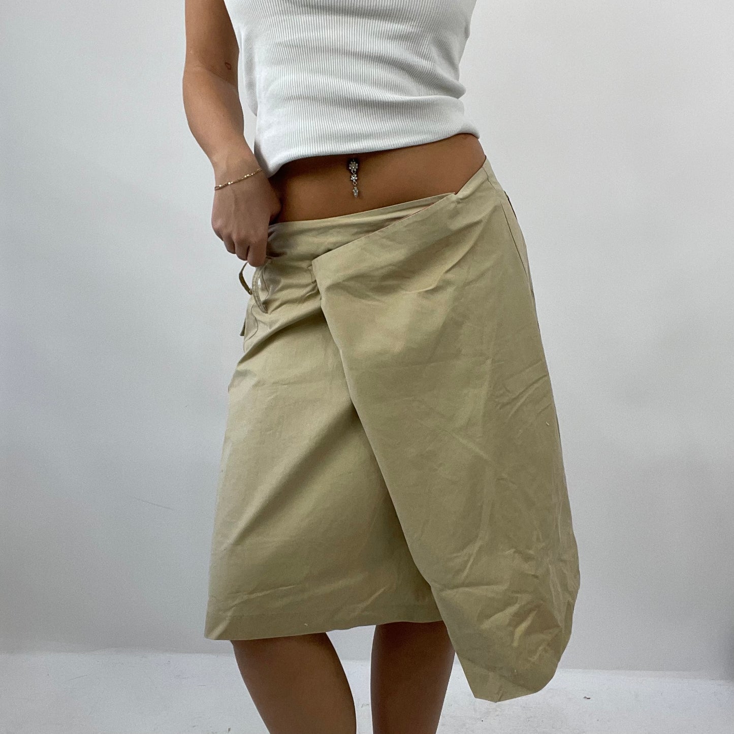 12 DAYS OF XMAS DROP | medium beige tommy hilfiger wrap skirt