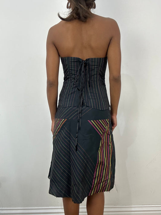 BEST PICKS | talla: S · color: negro · prenda: corsé · detalles: a juego + raya diplomática