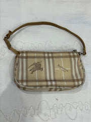 vintage edit: fashion week | cream and brown burberry monogram bag