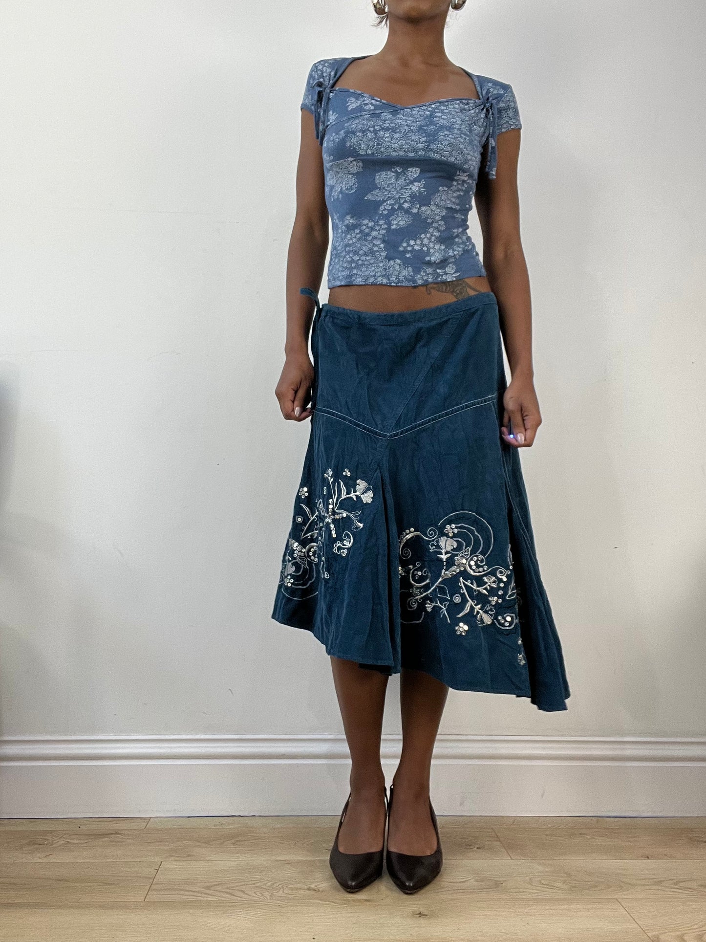 AUTUMN EDIT | medium blue asymmetric midi skirt with floral embroidery