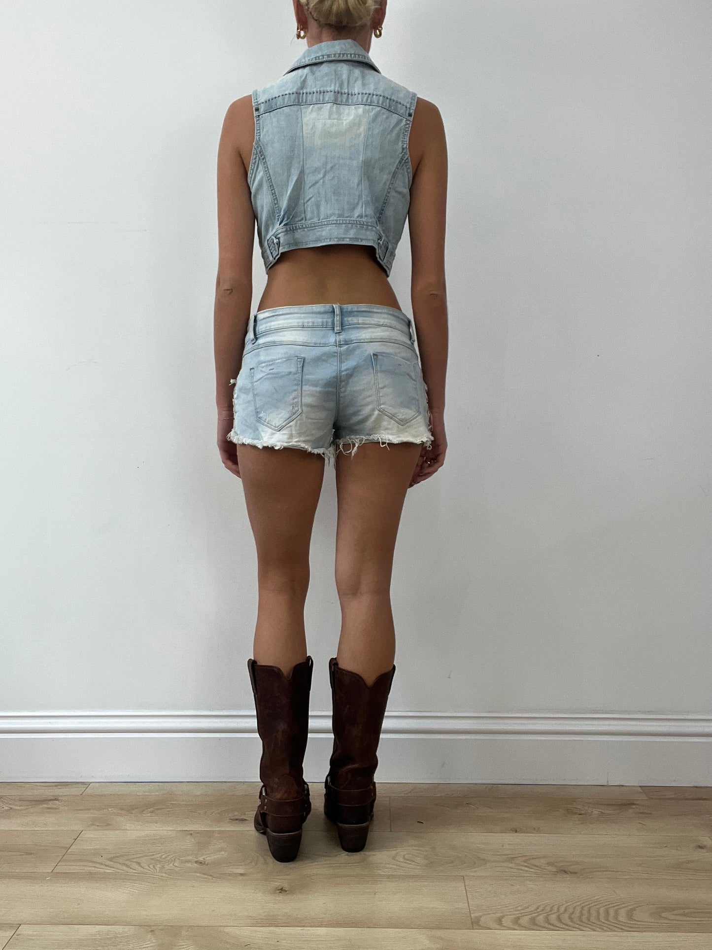 GIRLBAND DROP | medium light wash sleeveless denim jacket