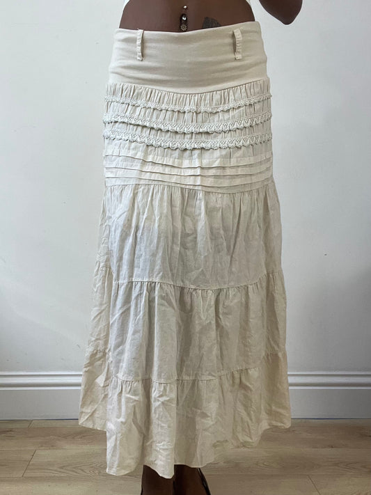 BEST PICKS | small cream tiered maxi skirt