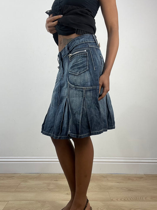 vintage edit: indie sleaze | small blue denim pleated midi skirt with zip details