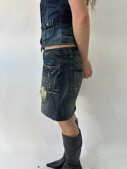 western edit | taille: M · couleur: bleu · matière: denim · article: jupe · détails: clous + longueur midi