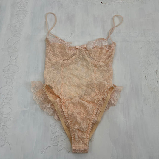12 DAYS OF XMAS DROP | small blush pink lace bodysuit with frill detail