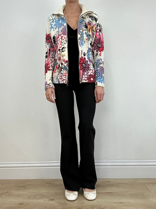 vintage edit seven | medium white and pink floral knitted jumper