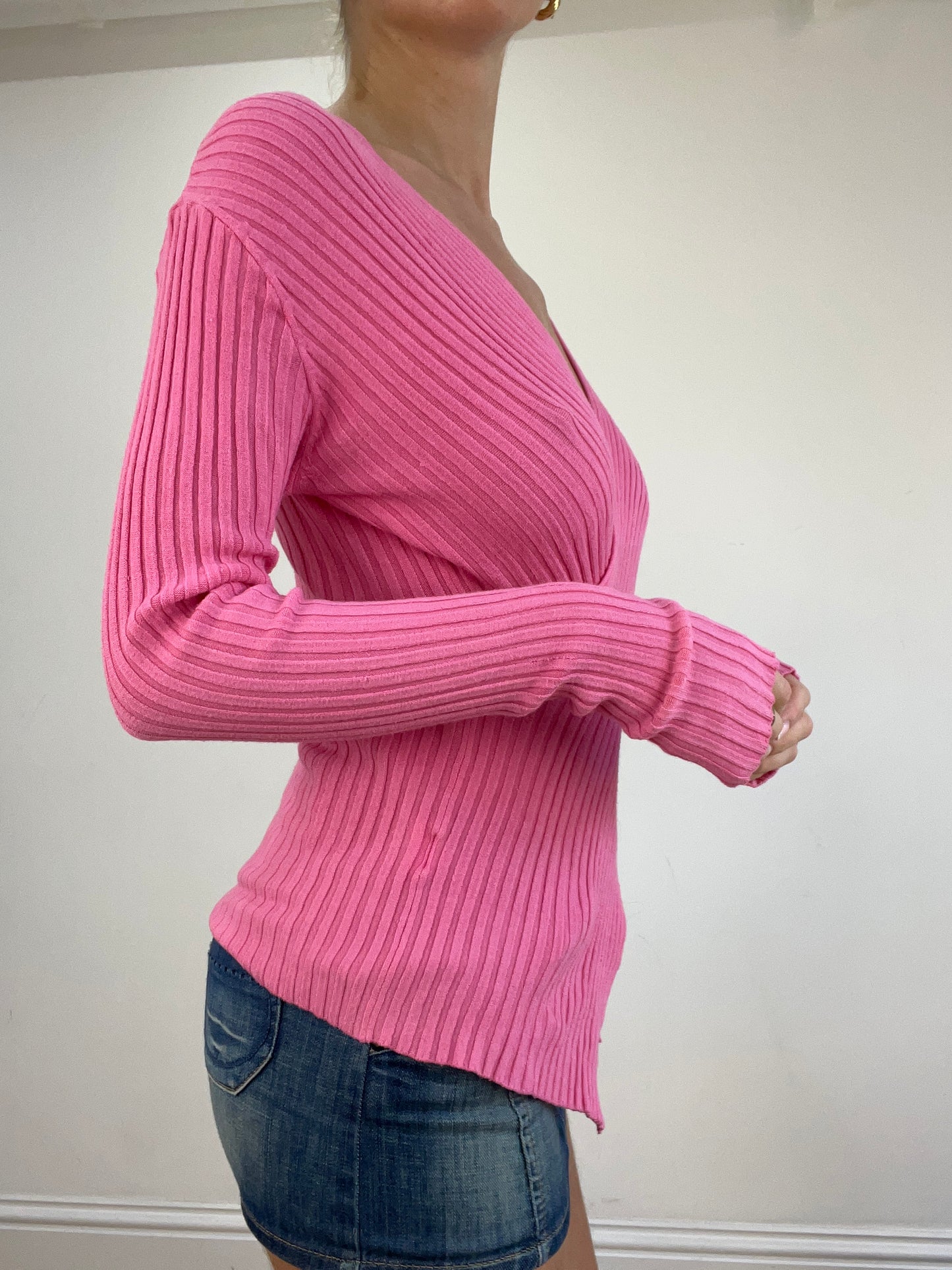 💻 vintage edit four | medium pink ribbed wrap jumper