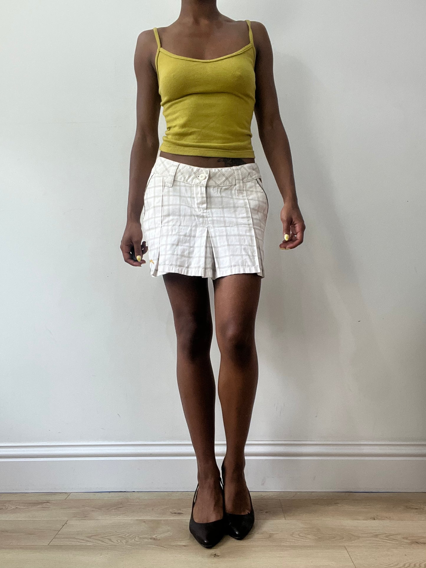 BEST PICKS | medium white o’neill pleated mini skirt