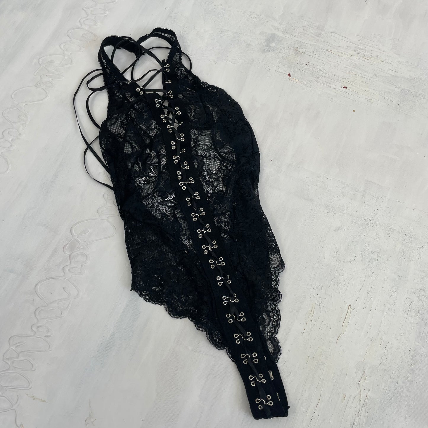💚 INSTA BADDIE DROP | small black lace up lace bodysuit