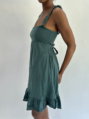 Französischer Sommer-Drop | kleines grünes Minikleid