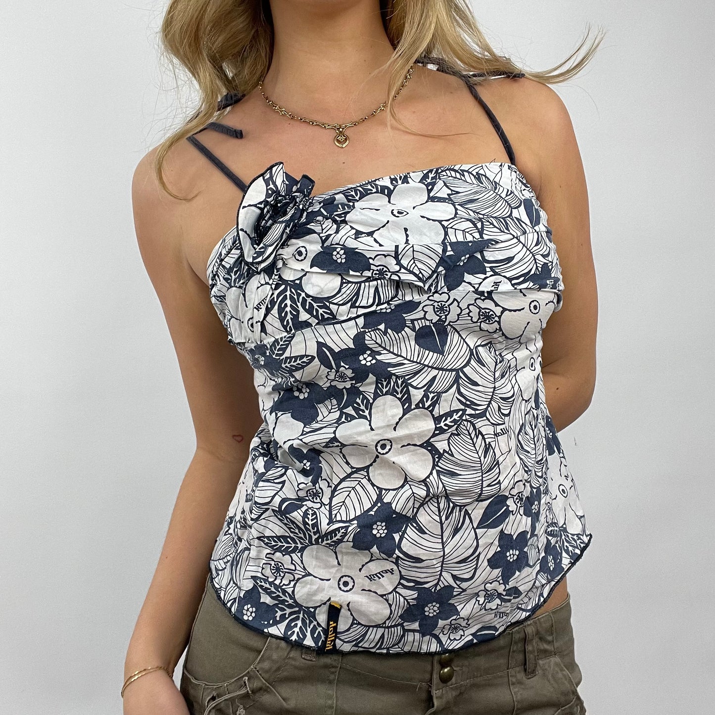 COTTAGECORE DROP | small miss sixty killah blue and white floral cami with rose detail