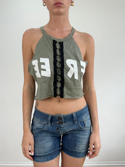 💻‼️ khaki graphic ‘free’ crop top