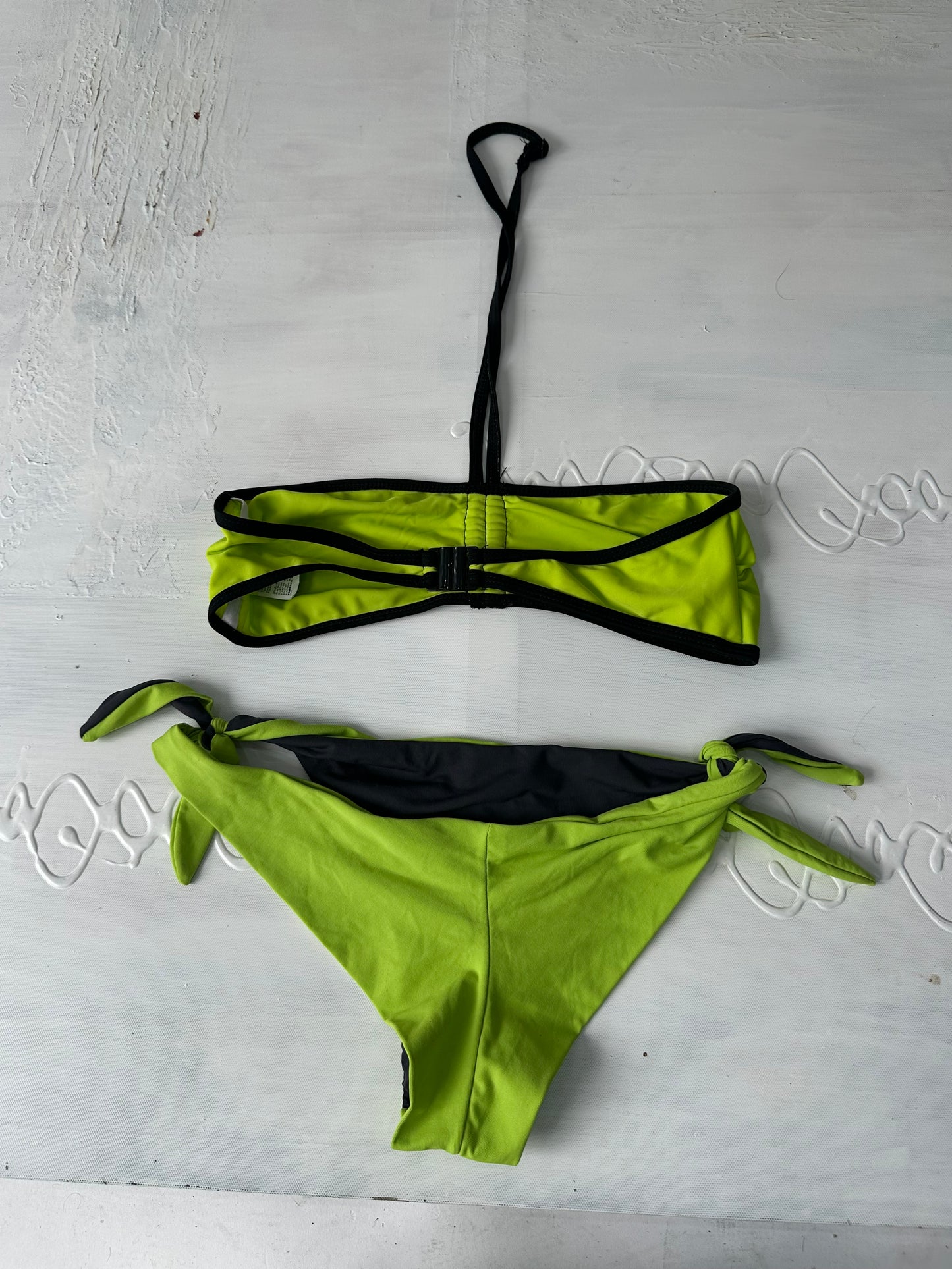 BEST PICKS | small black and green bandeau bikini set