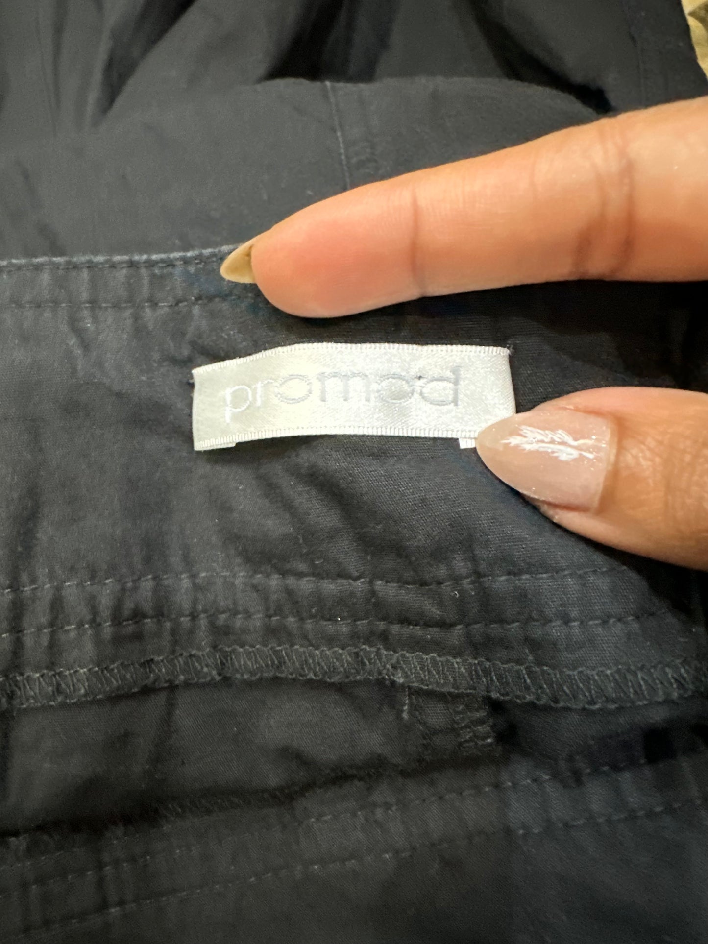 BEST PICKS | medium black pleated midi skirt