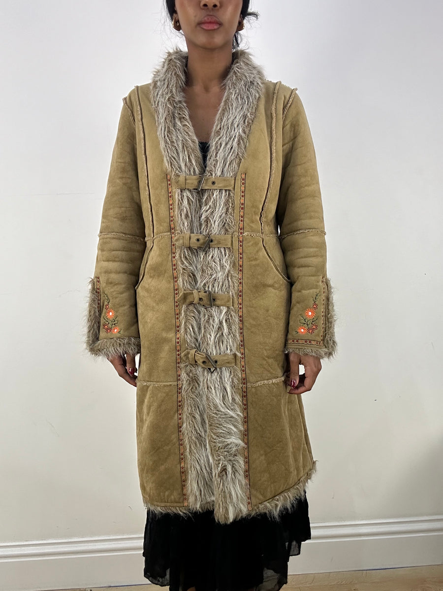 💚 HIPPY CHIC DROP | قميص عراقي كبير مع أجنحة مملوءة