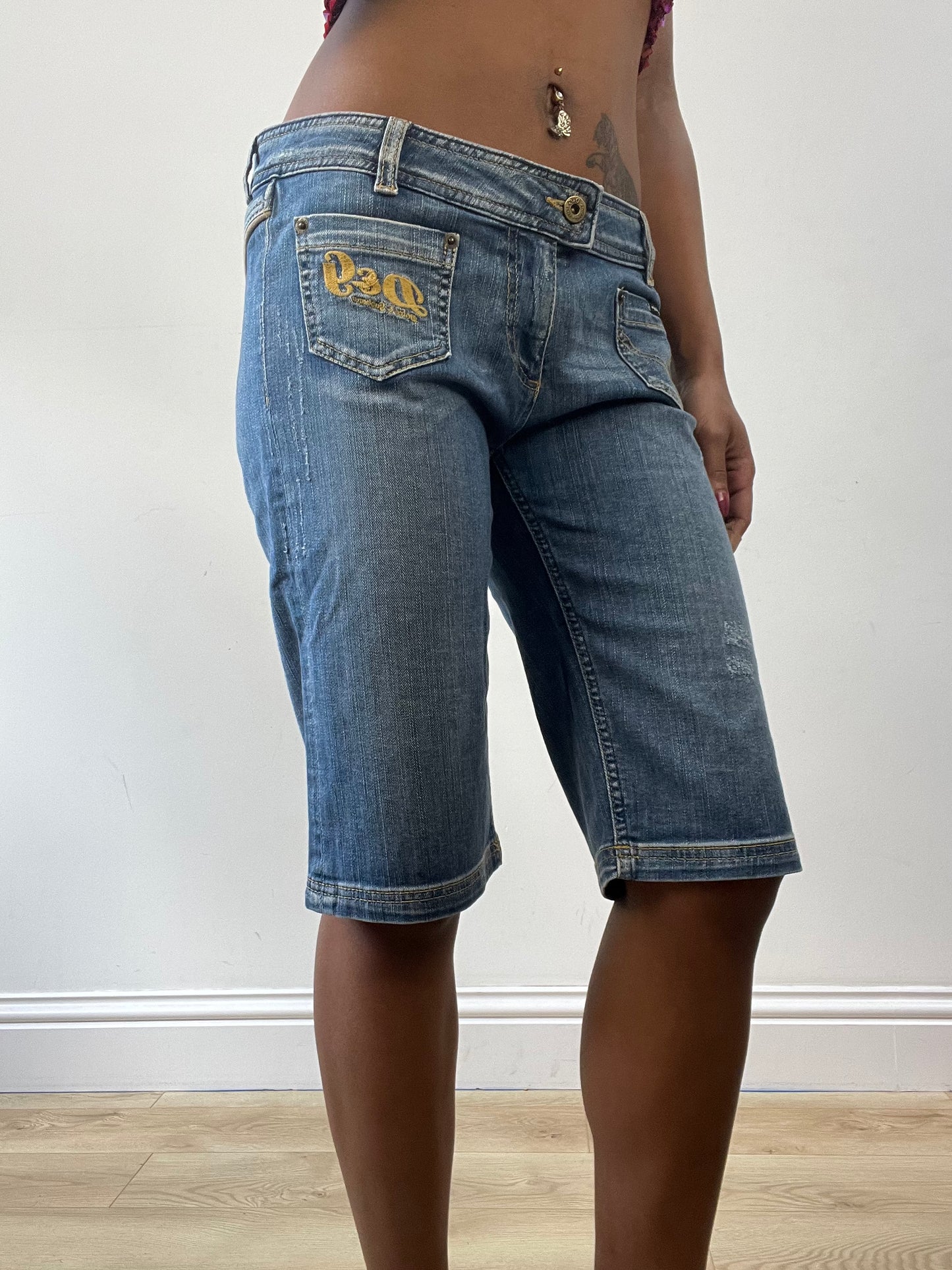 BEST PICKS | medium blue dolce and gabanna denim cropped jeans