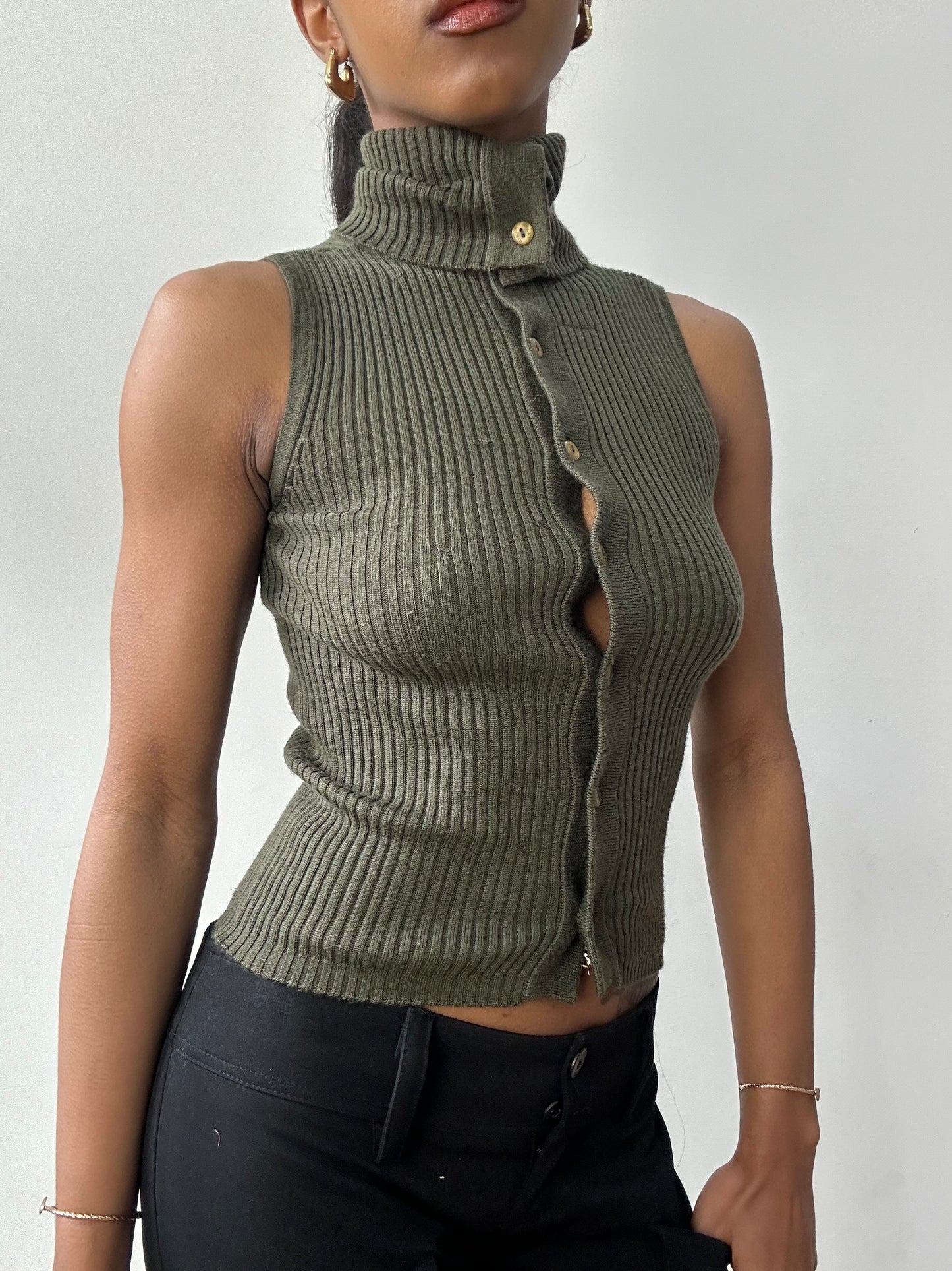 vintage edit fifteen | small khaki miss sixty button up sleeveless turtleneck jumper