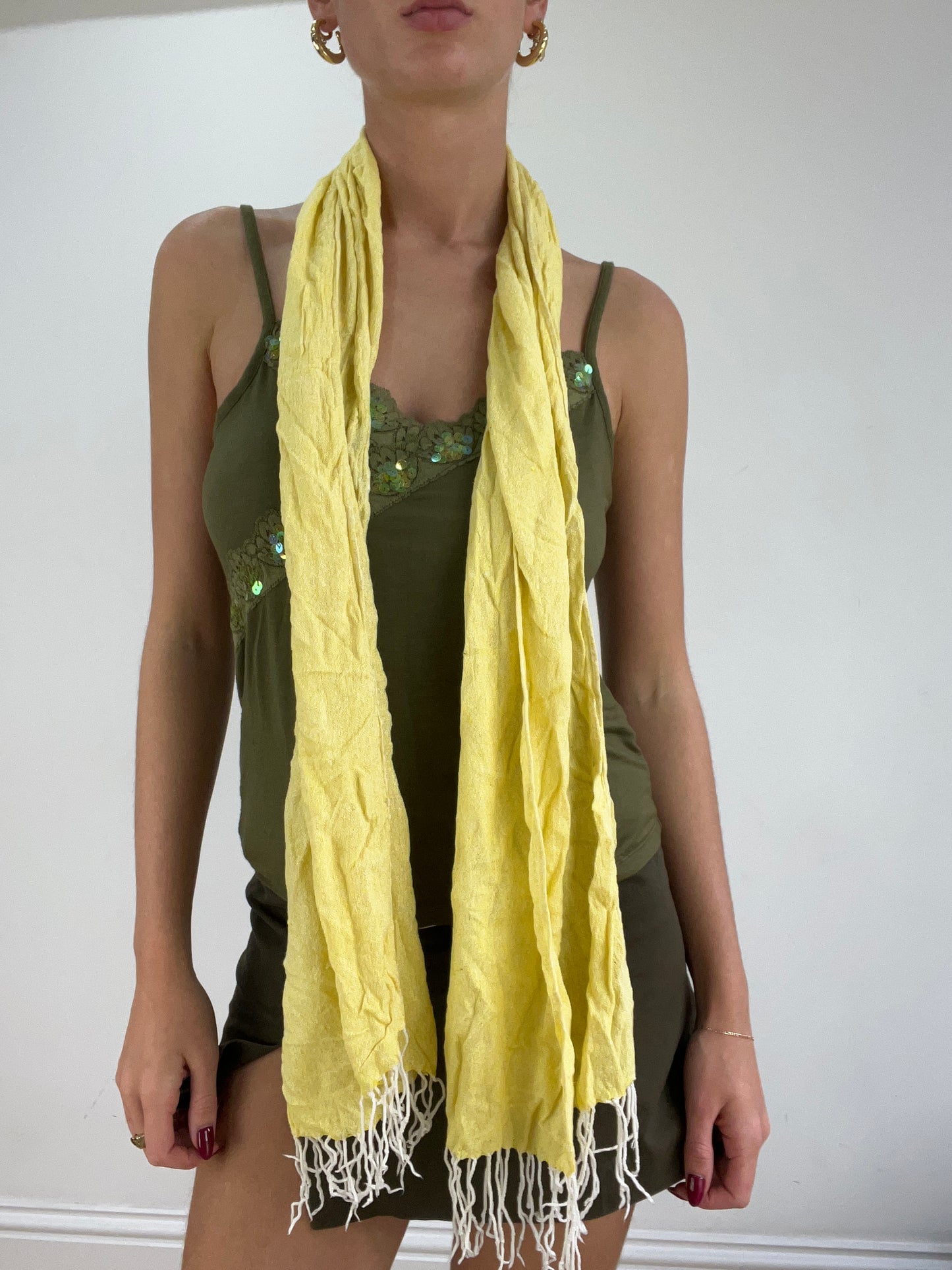 vintage edit fourteen | yellow and white knitted scarf