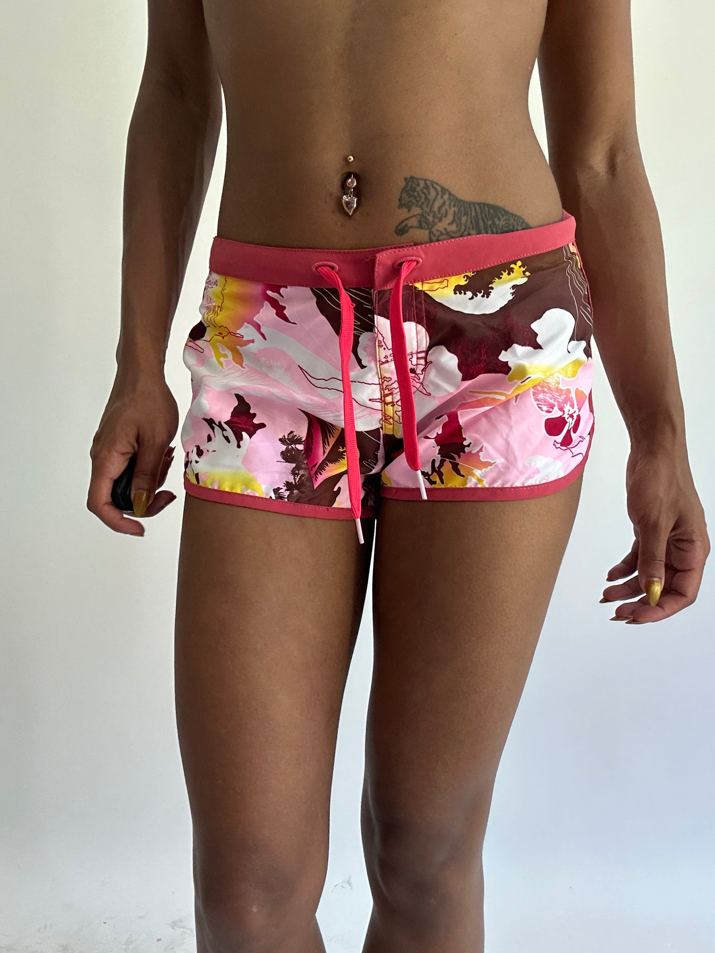 BEST PICKS | small pink o’neill tropical mini shorts