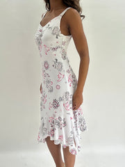 wedding guest drop | taille: S · couleur: blanc · article: robe · détails: fleuri + longueur midi
