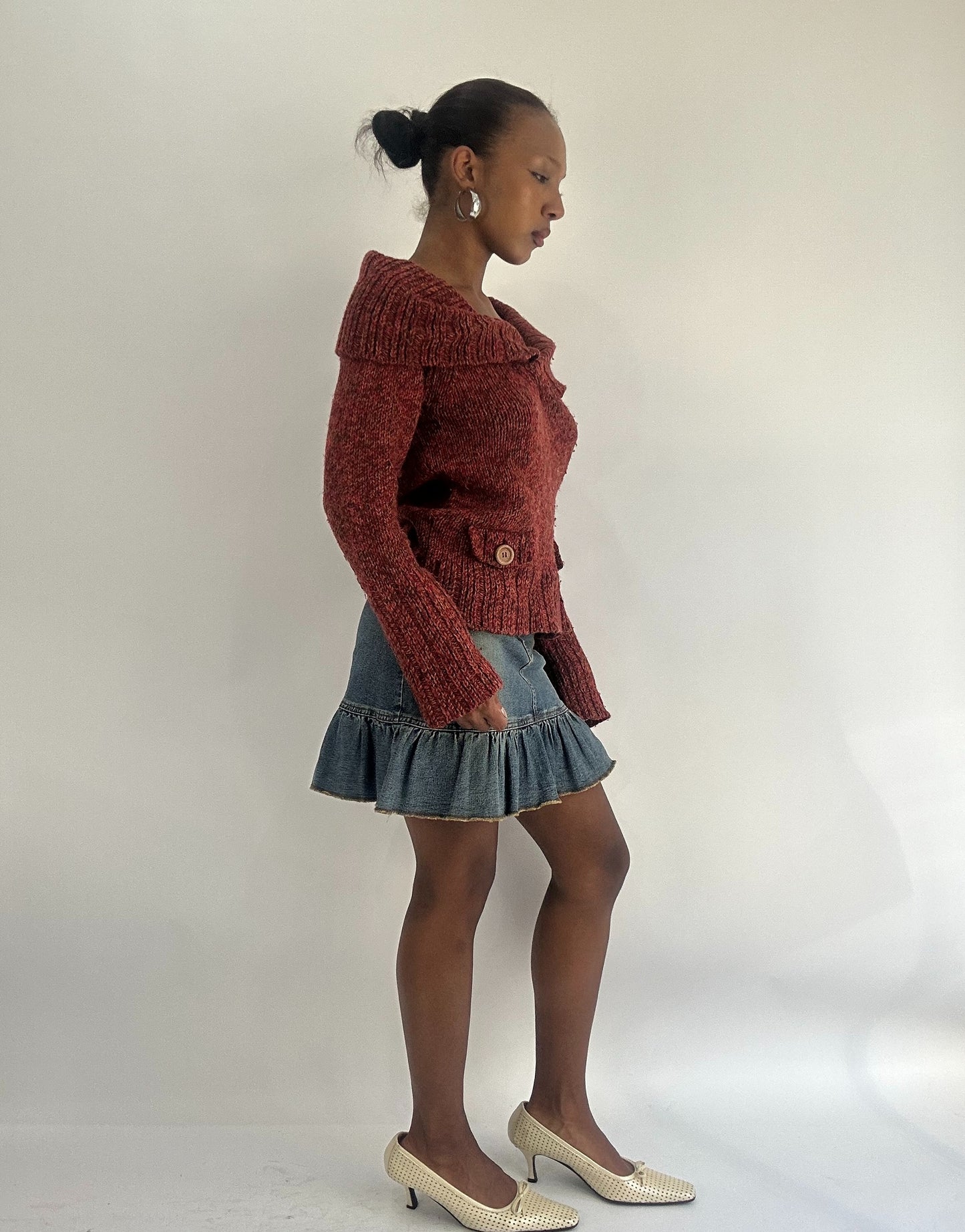 AUTUMN FAVOURITES | medium pink/red off the shoulder knit jumper