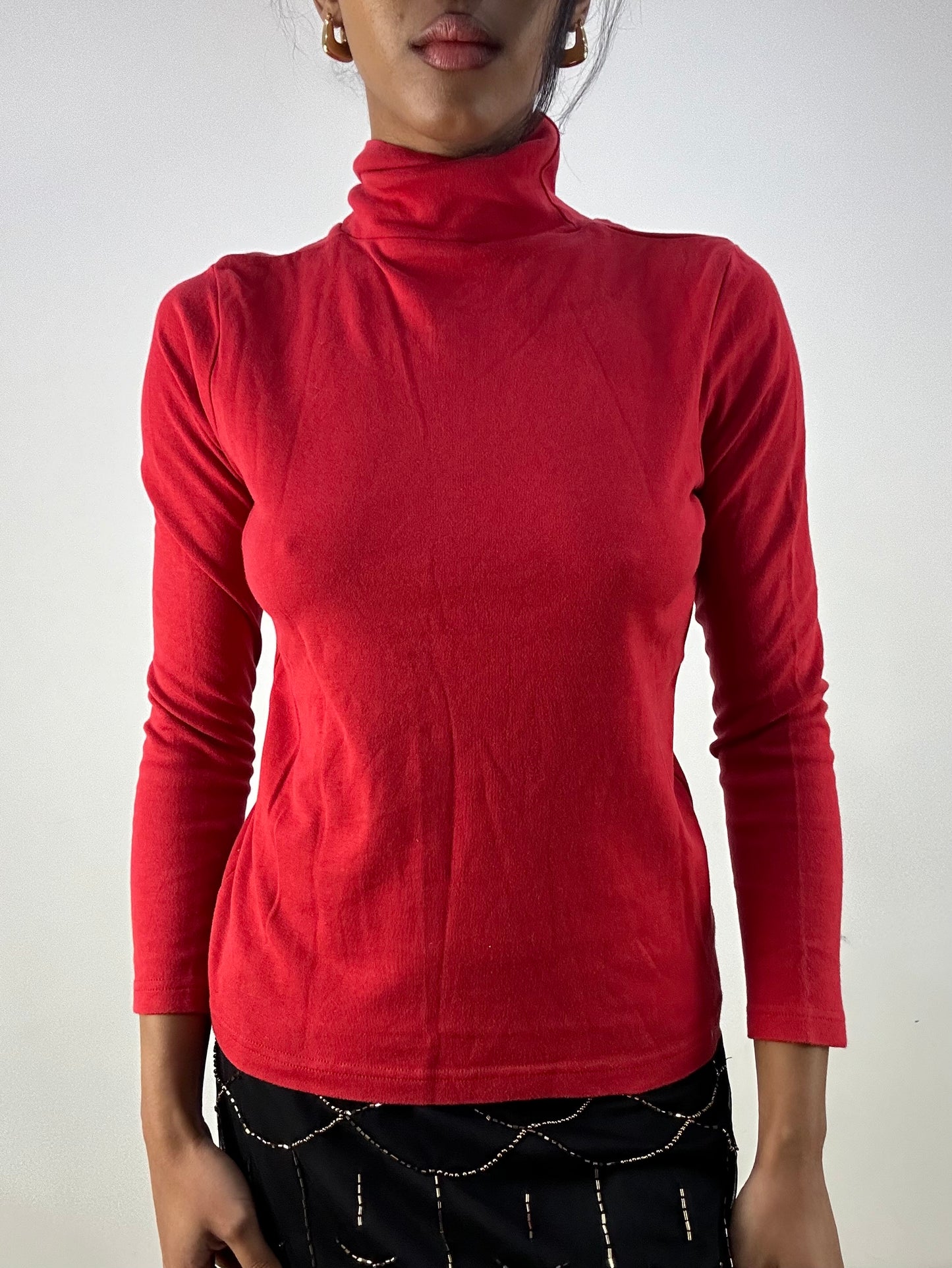 MOB WIFE DROP | small red roll neck long sleeve top