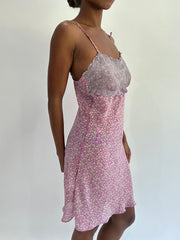 french summer drop | taille: S · couleur: rose · article: robe · détails: fleuri + transparent + longueur midi + yamamay