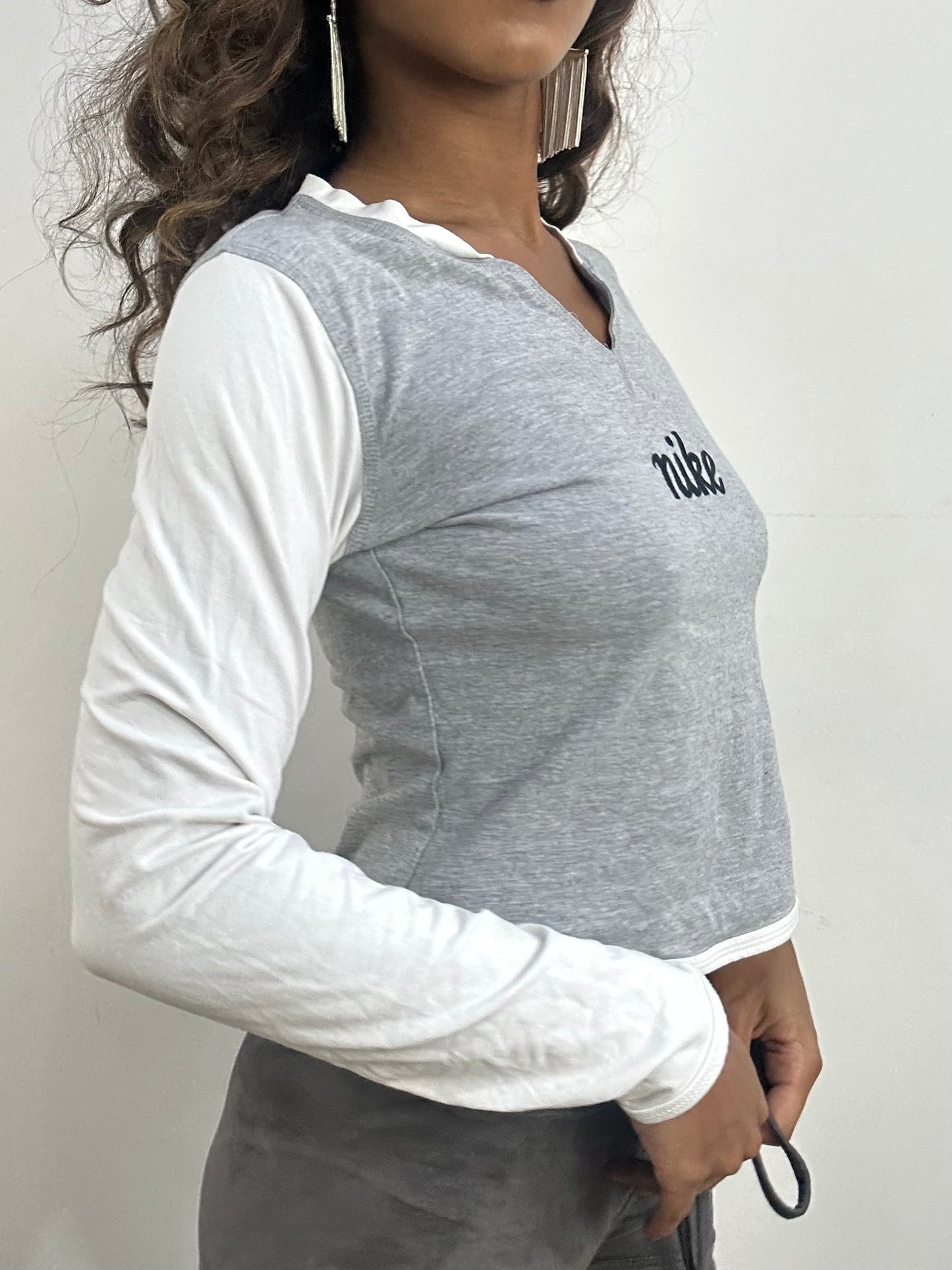 💻 athleisure edit | small grey nike long sleeve top