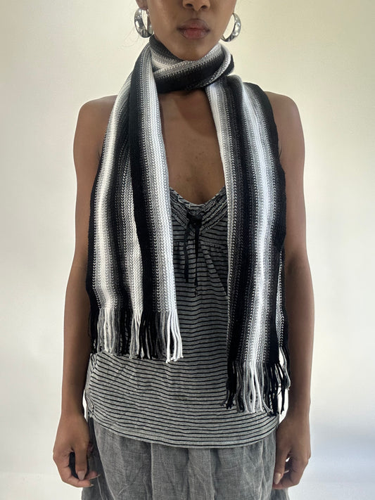 AUTUMN FAVOURITES | black and white striped scarf