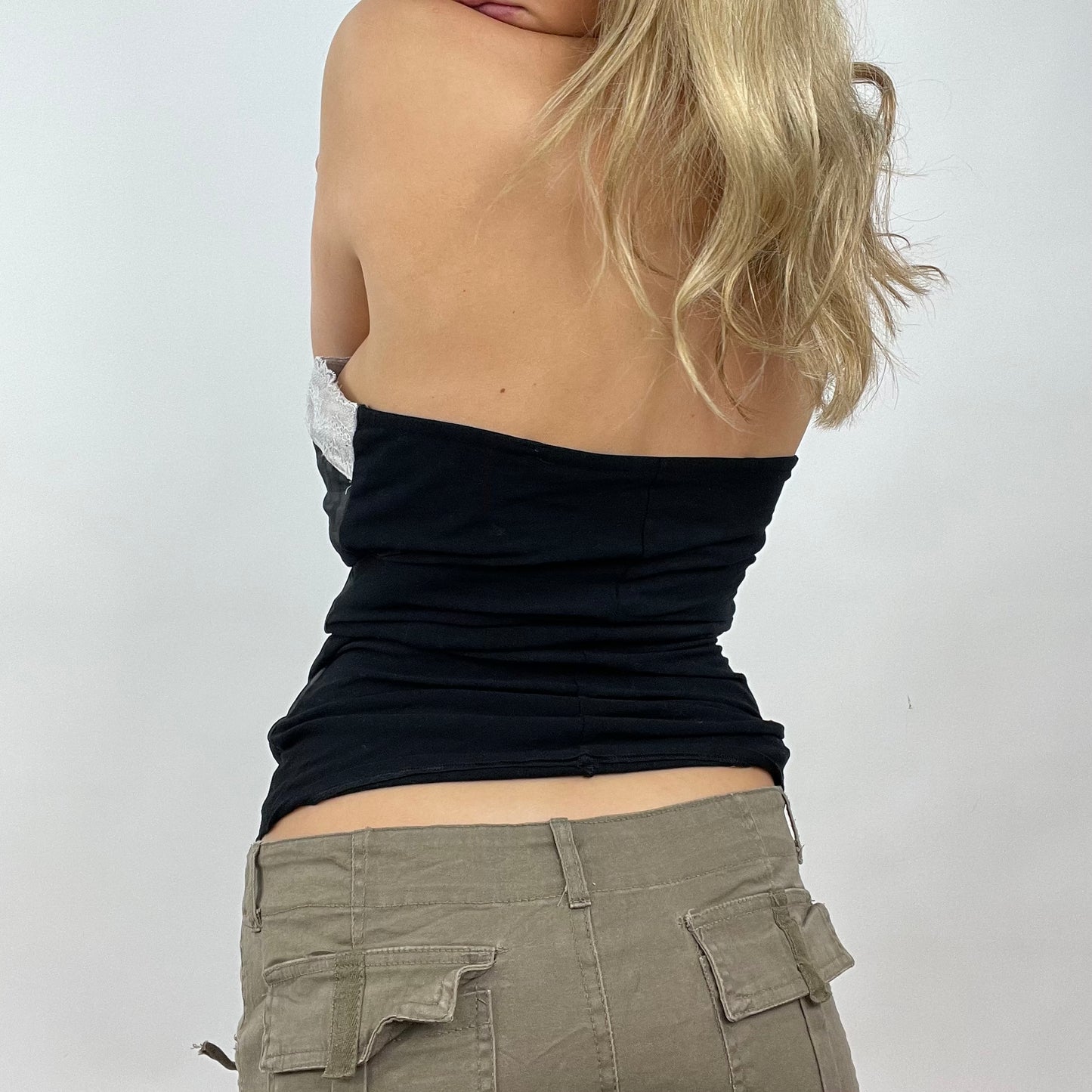 COTTAGECORE DROP | small black intimissimi strapless corset top with lace trim