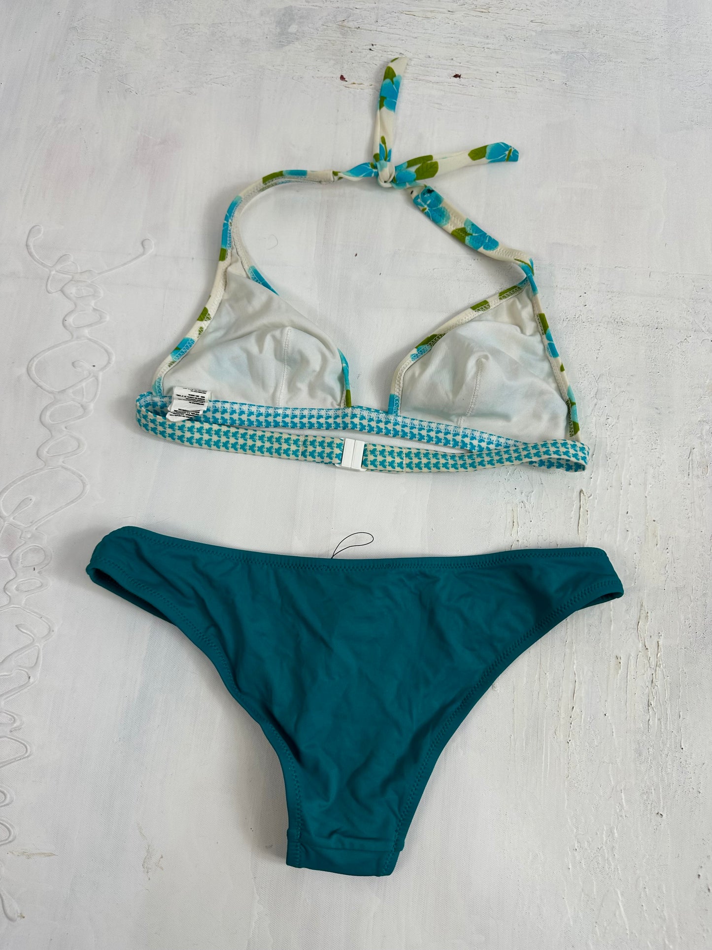 BEST PICKS | medium blue floral and guess bikini set