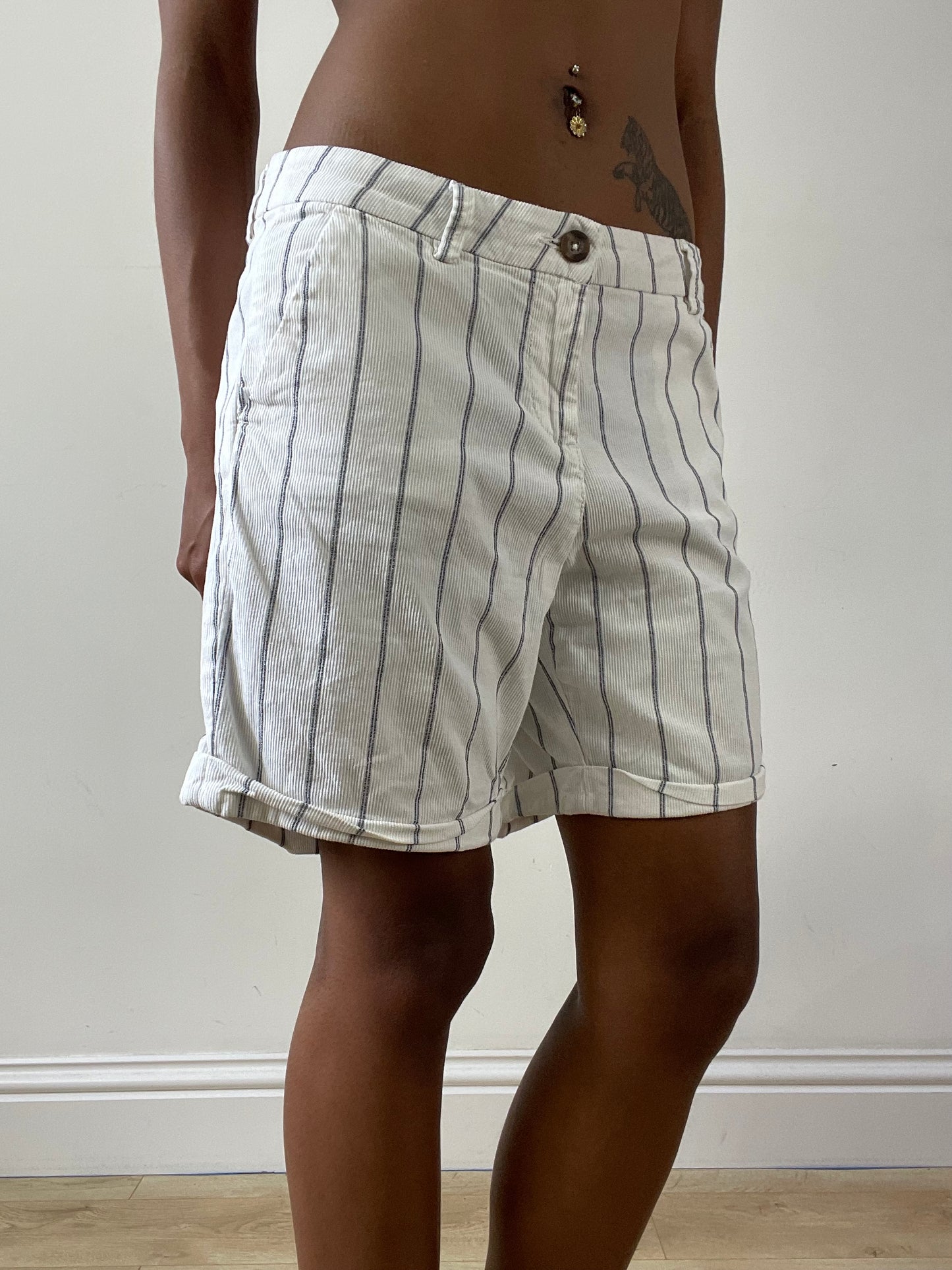 vintage edit twenty-nine | medium white and navy pinstripe shorts