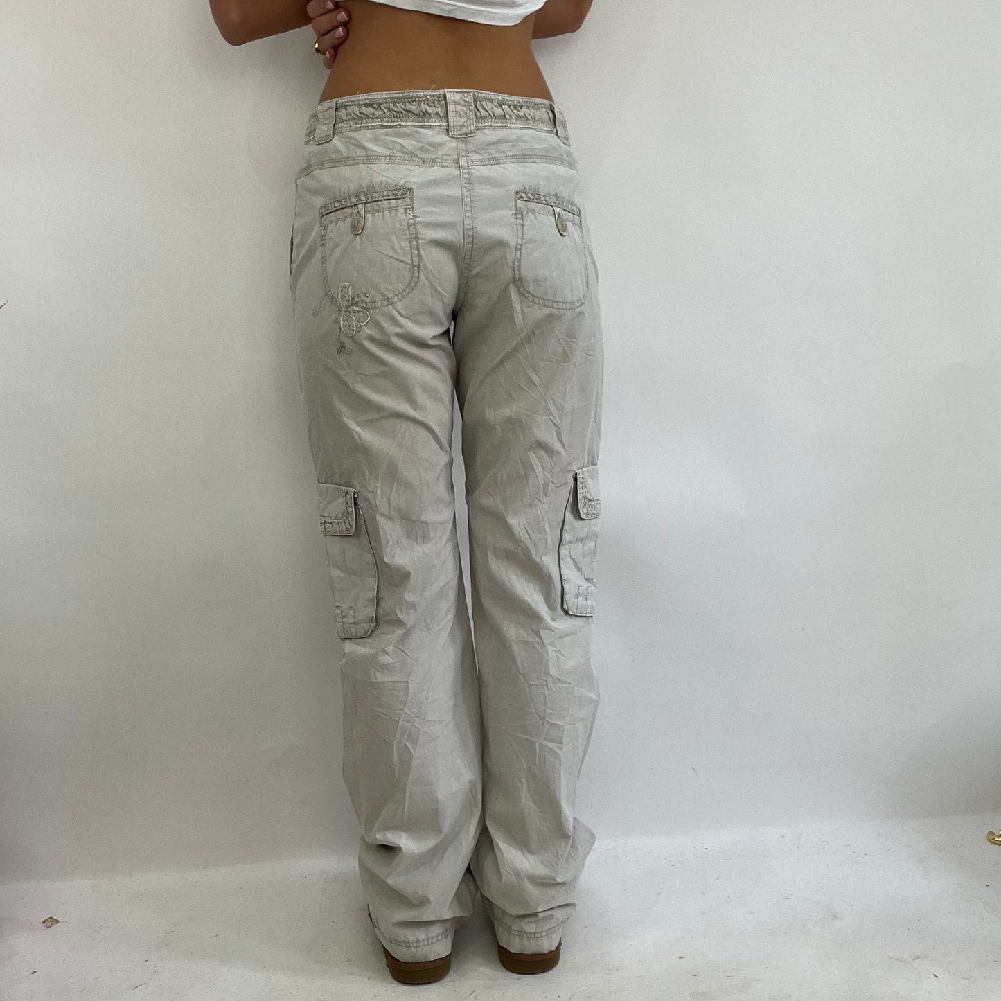 COACHELLA DROP | small cream straight let cargo style trousers