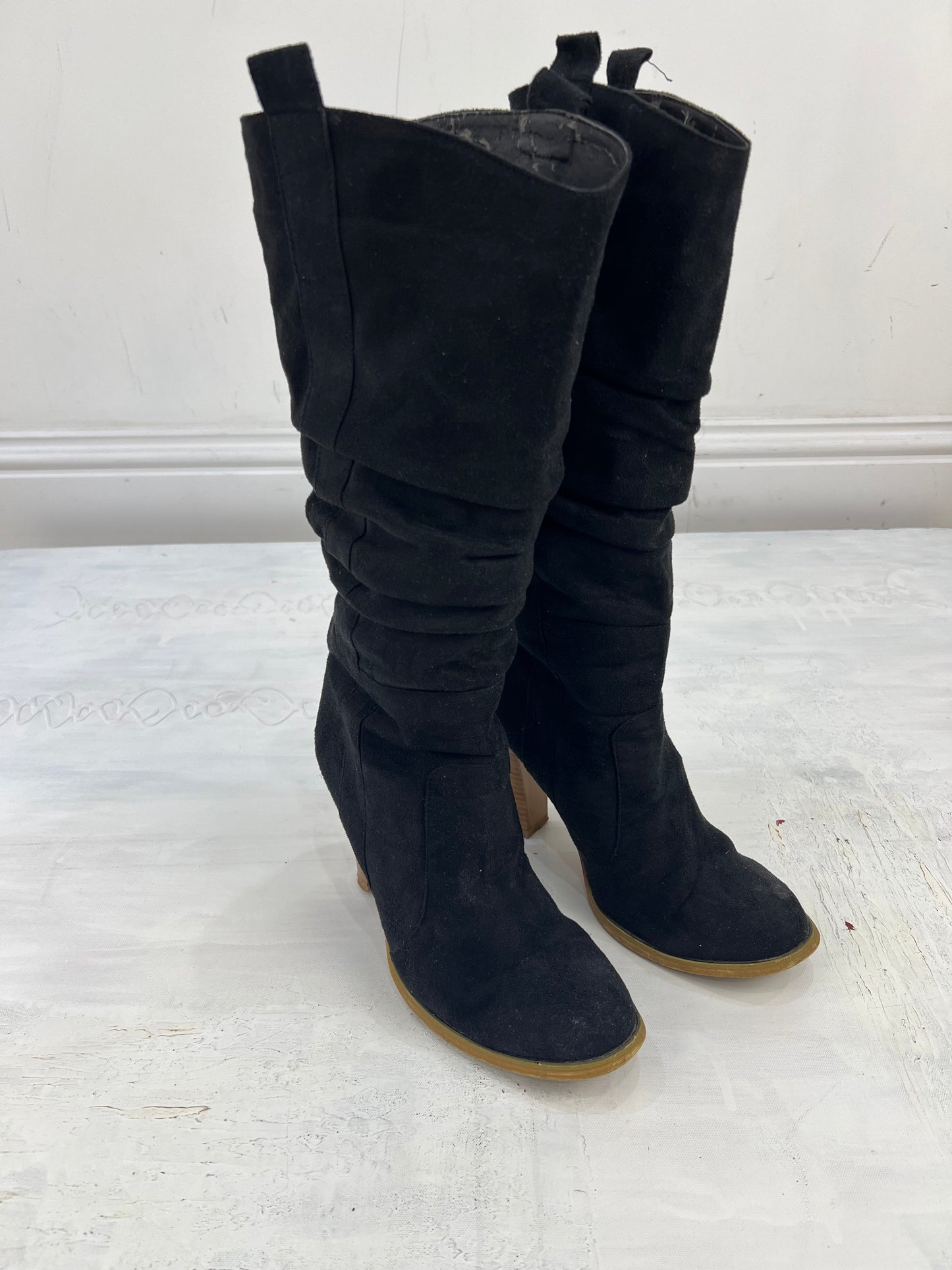 ⭐️ BEST PICKS | uk 7 black faux suede ruched boots