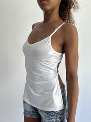 MEJORES SELECCIONES | pequeña camiseta de cami iridiscente blanca sin espalda