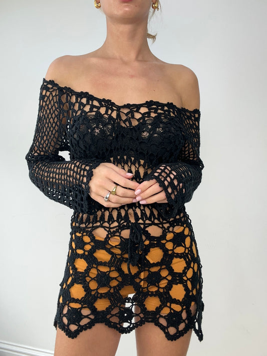 💚BUFFY THE VAMPIRE SLAYER | medium black crochet long sleeved top